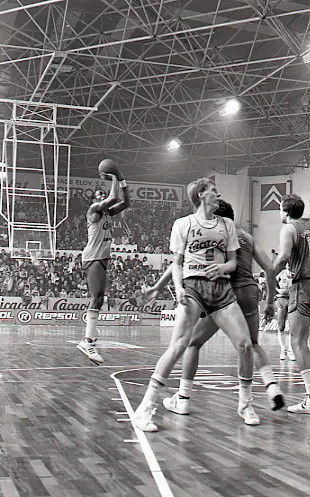 1987 Cacaolat - Estudiantes